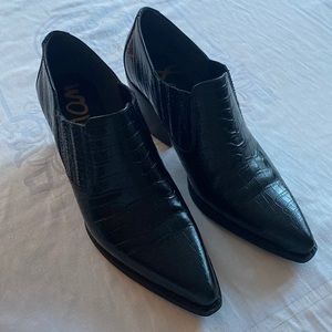 Sam Edelman Black Leather Boot/Shoe. NWOT perfect condition. Size 8.